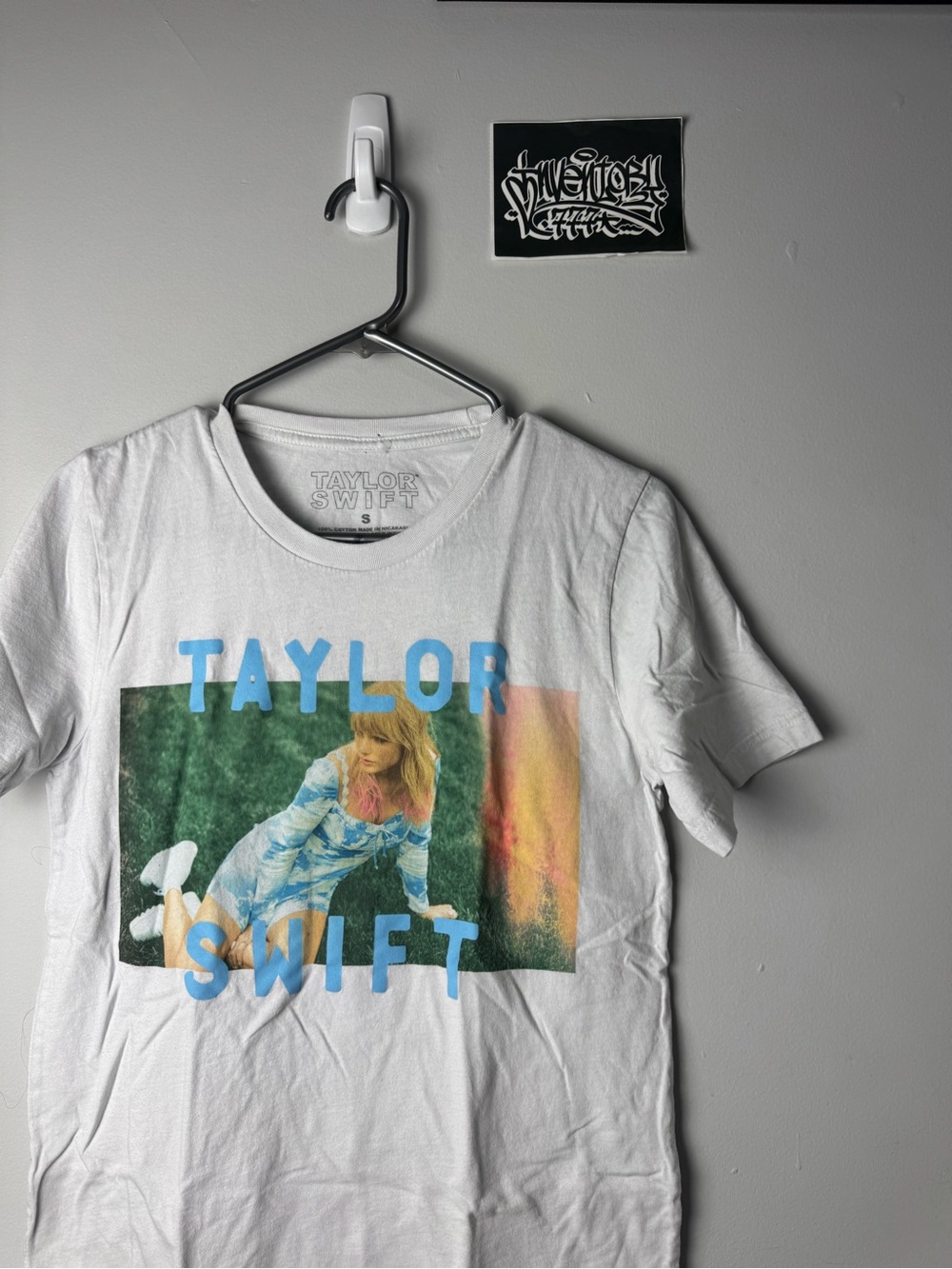 Taylor Swift Merch - Picture 2 of 4
